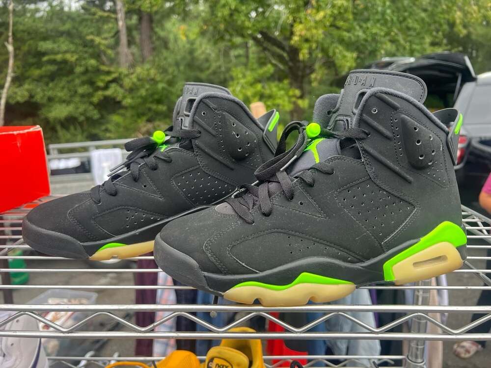 Jordan Air Jordan 6 Retro Size 9 Electric Green